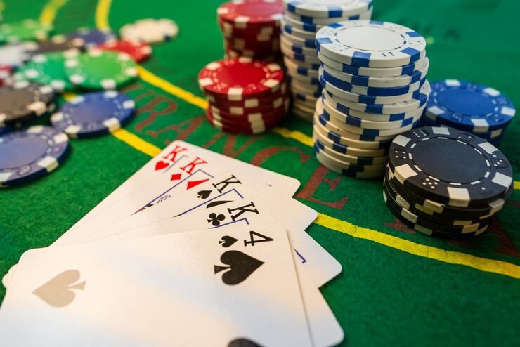 Penarikan dana cashback mingguan melalui QRIS, DANA, atau bank lokal